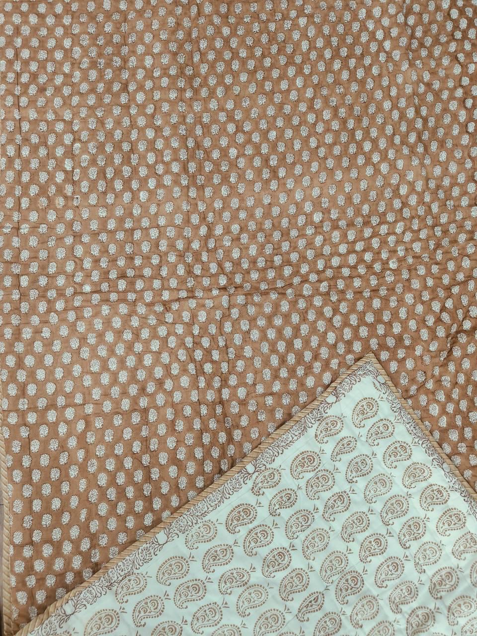 Sandalwood Paisley Quilt