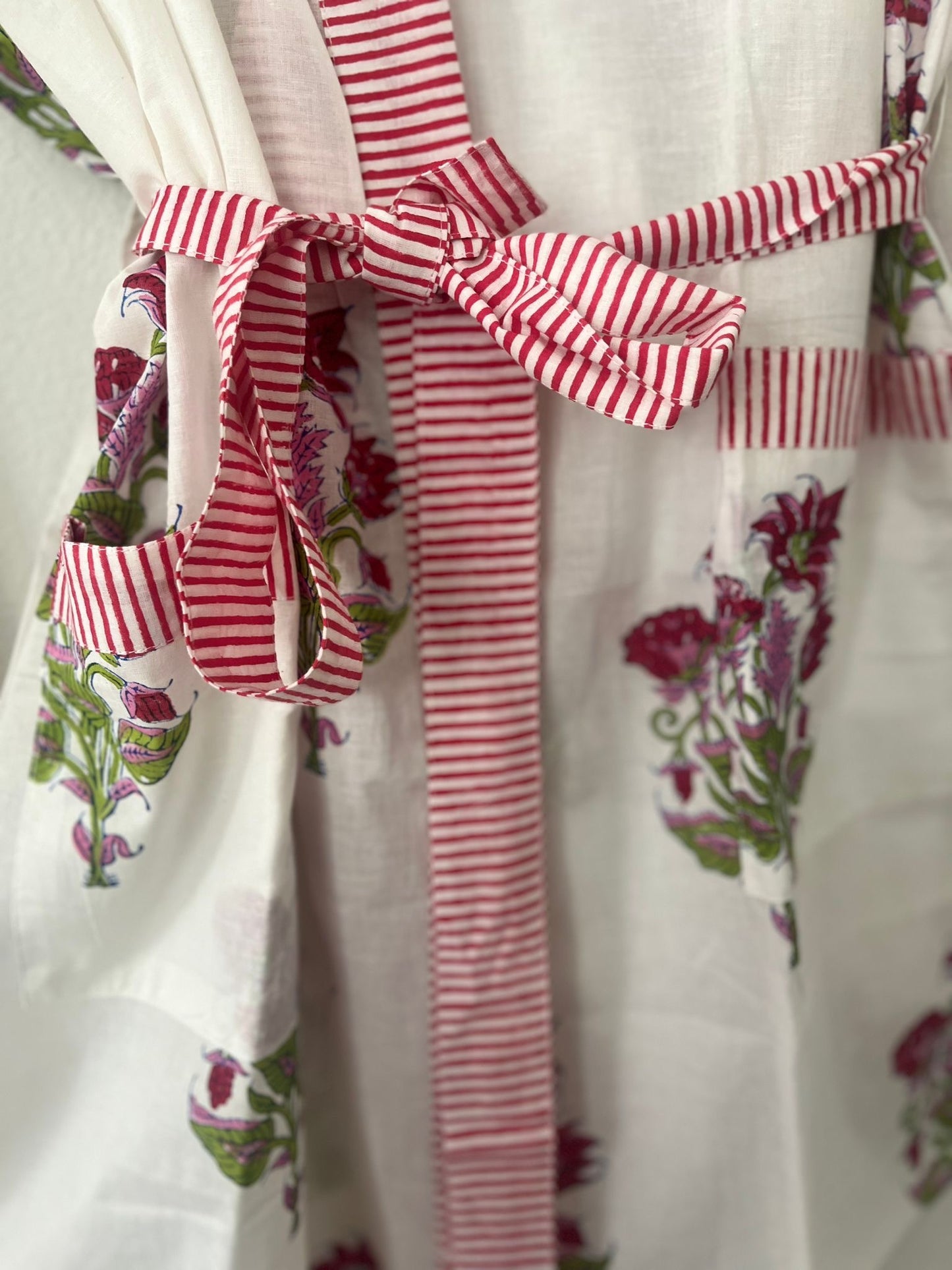 Gulabi Gulmohar Robe