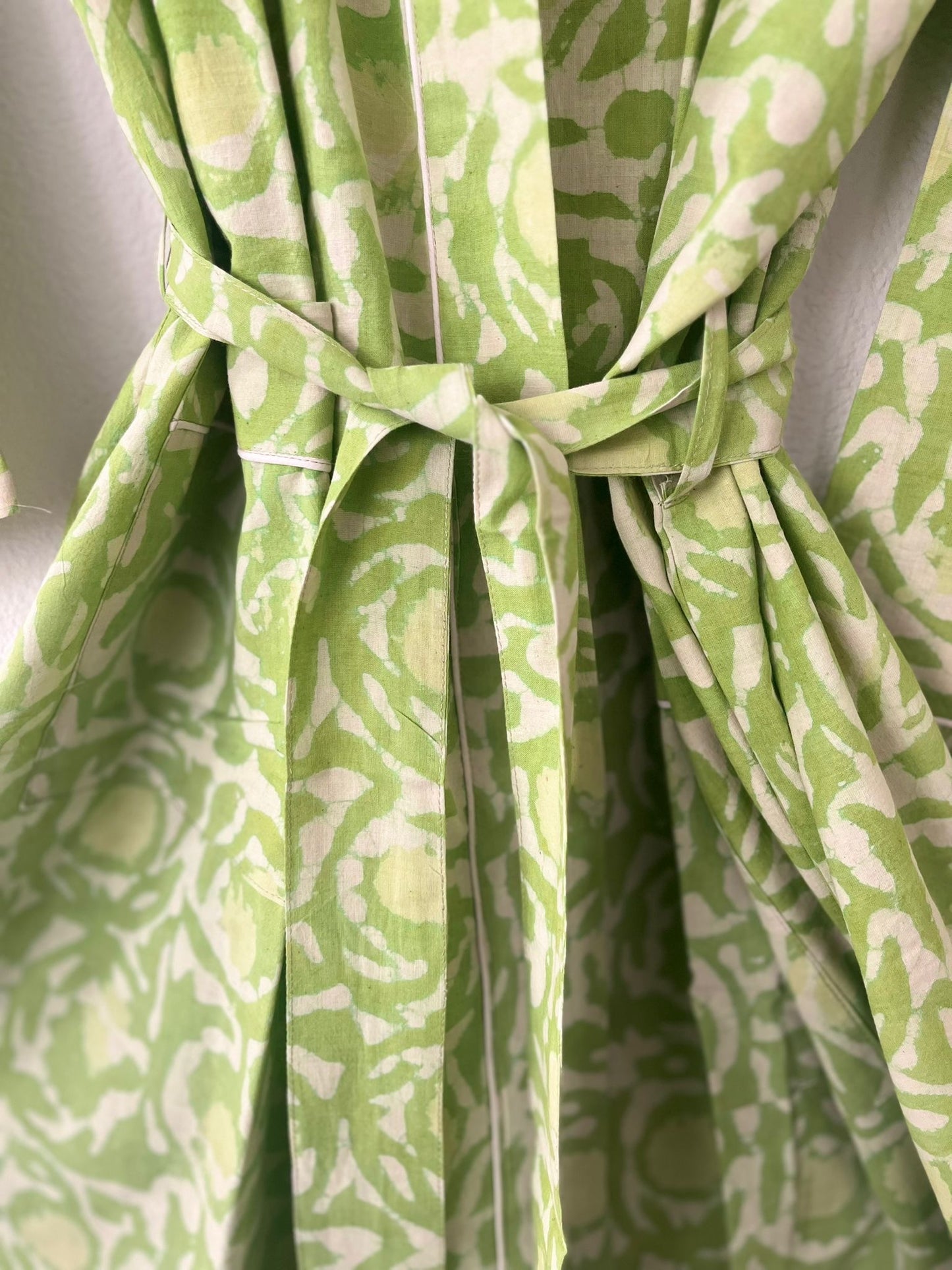 Parijat Panna Robe- 2 Piece set